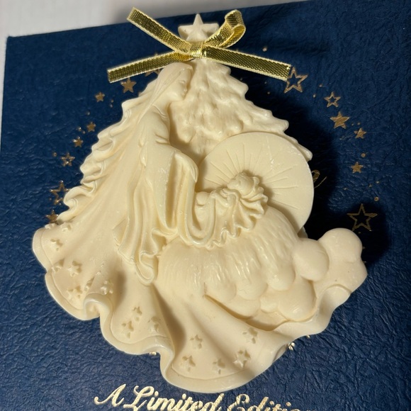 Roman The Millenium Ornament Limited Edition Silent Night vintage ornament - Picture 1 of 9